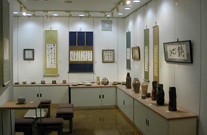 topics-scene-in-gallery 01